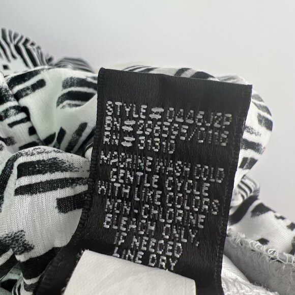 AB Studio Size XL Black and White Cold Shoulder Blouse Sheer with Built In Cami - Picture 9 of 9